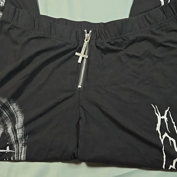 Black Gothic Gargoyle Dolls Kill Widow Womens XXL Pants Leggings Cross Zipper - Picture 6 of 8